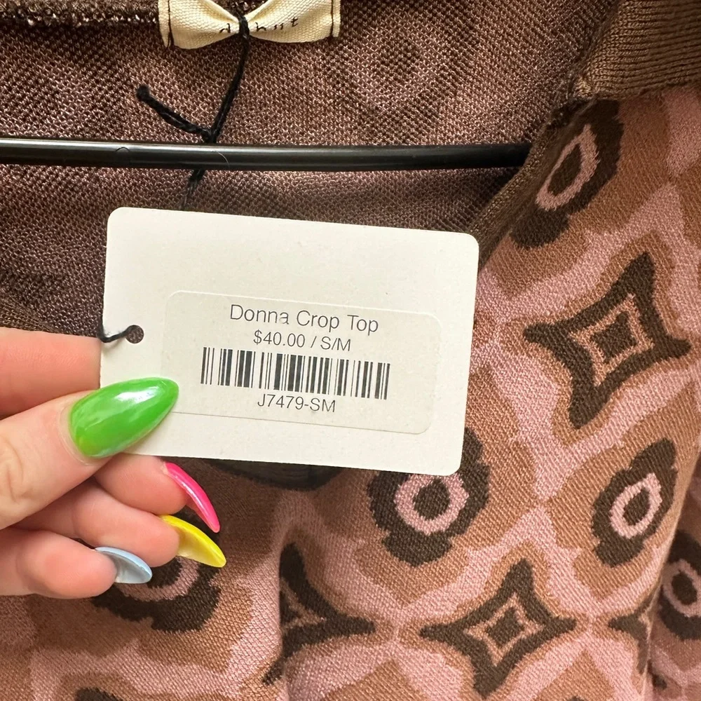 Top - Picture 3 of 3